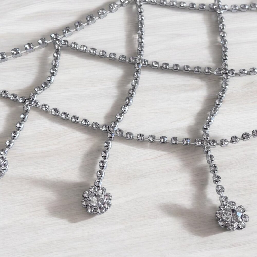 Luxury Mesh Rhinestone Shoulder Chain - Picture 4 of 7